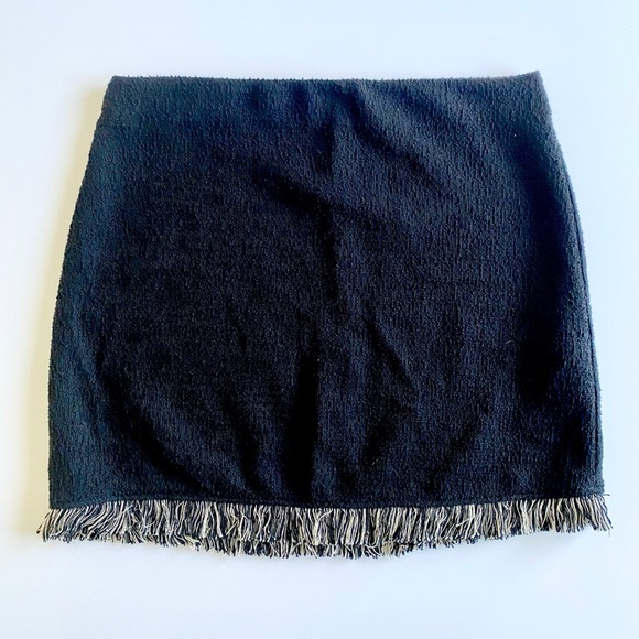 2 for $20 / Zara Fringe Hem Mini Skirt NWT - Picture 2 of 7
